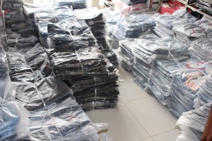 Quần áo giá sỉ